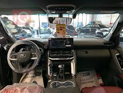 تۆیۆتا لاند کروزەر